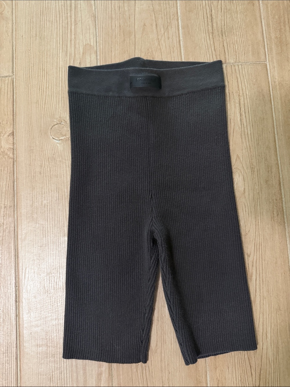 Essentials Fear of God Women’s Short
